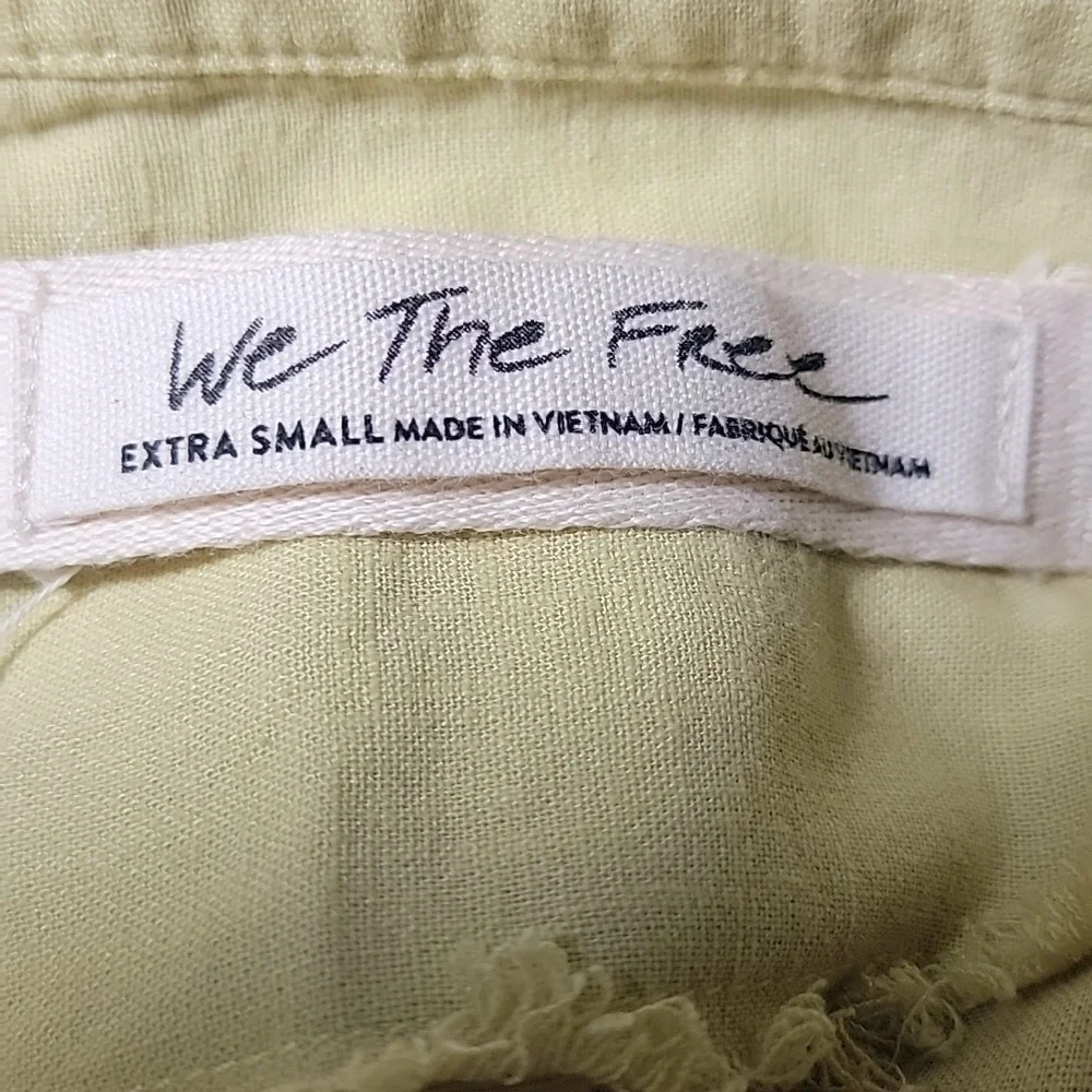 We The Free (Free People) Size XS. Linen Blend Raw Hem Button Down Shirt, NWOT
